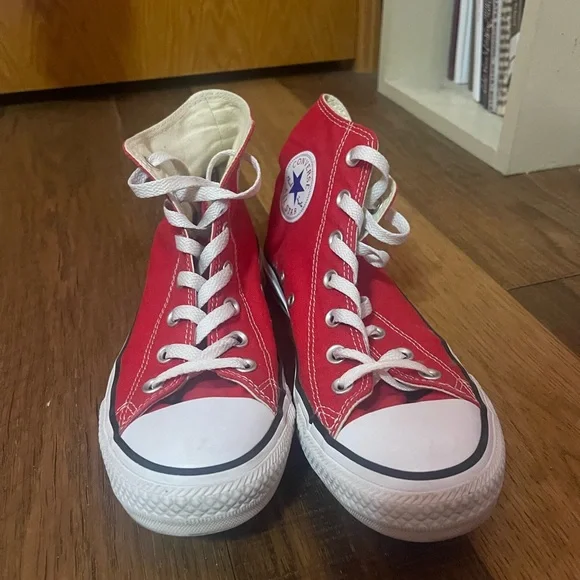 Converse Red Canvas High-Tops women's size 8 - Picture 2 of 5